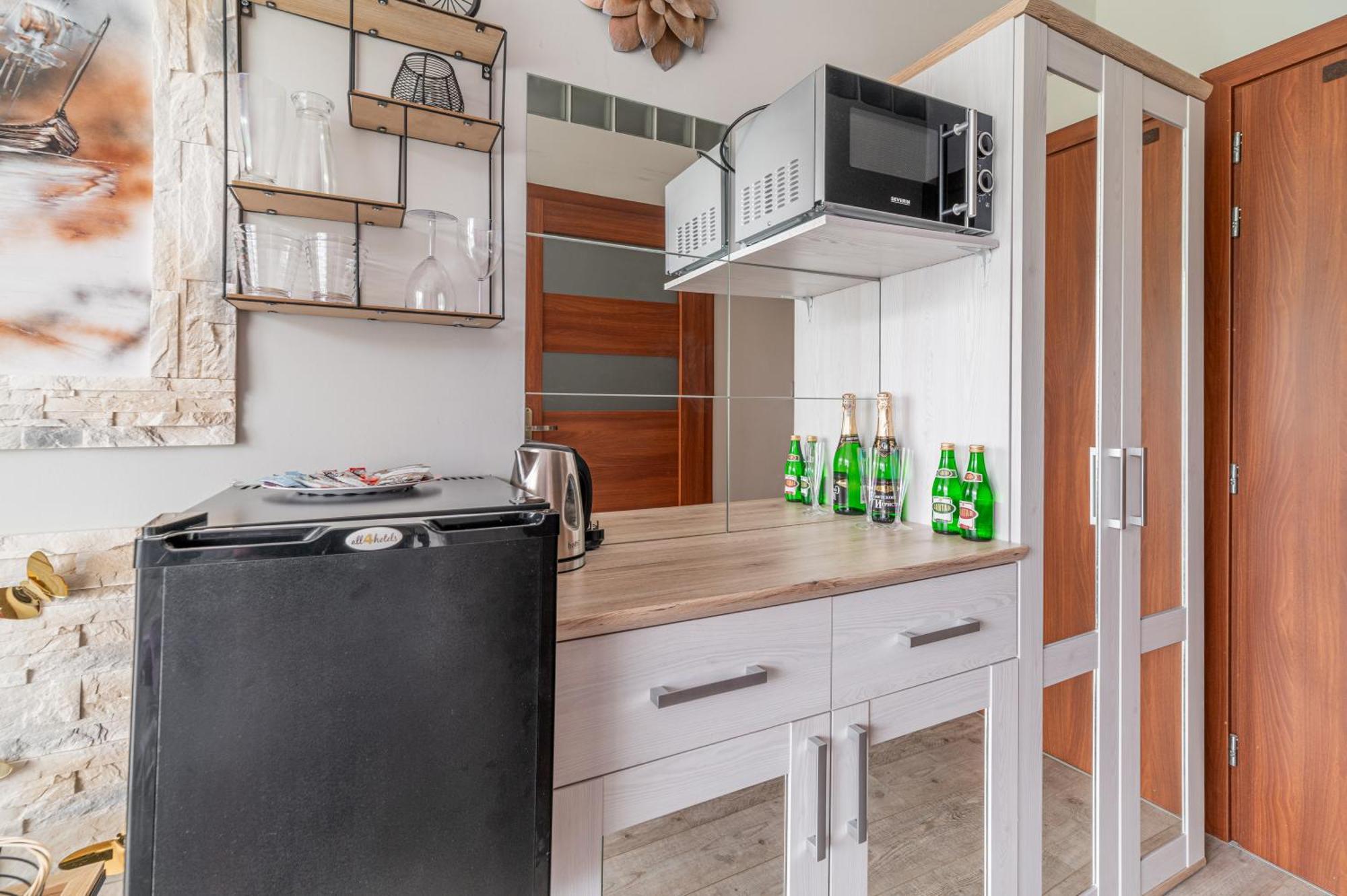 Horyzont Apartamenty- 50M Od Morza!!!Apartamenty Prywatne W Family Dominikana- Self Check In Sianozety Bagian luar foto